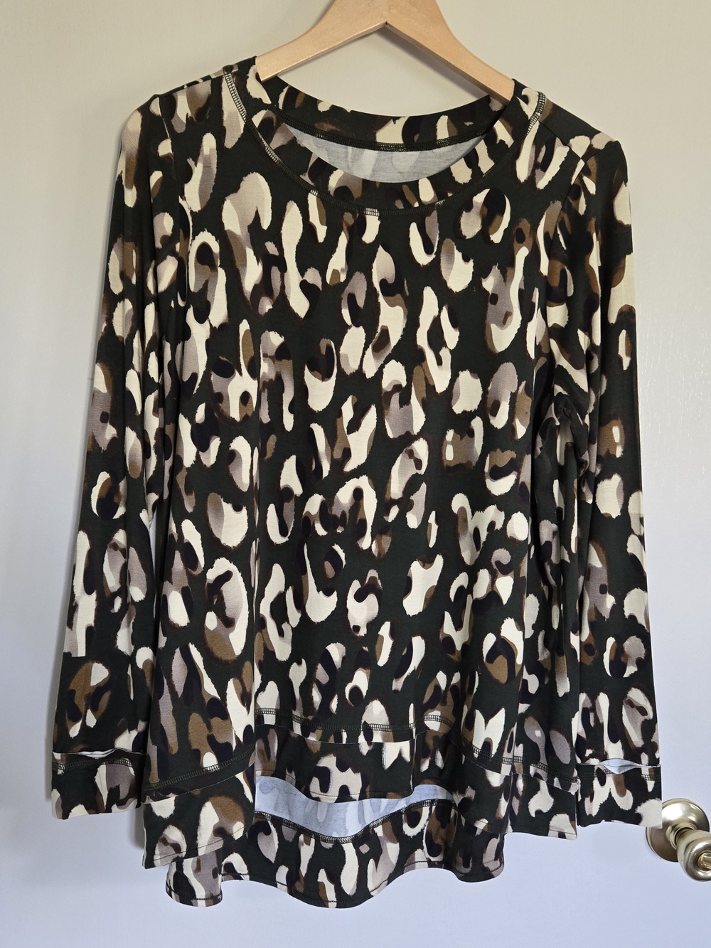 Women's Long Sleeve Animal Print Top - Dark Green Base